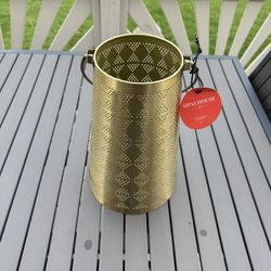 Outdoor Lantern