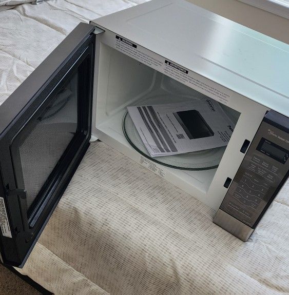 Panasonic Microwave 1200W