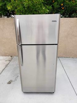 Frigidaire Refrigerator Stainless Steel 18cu Ft 30x30x66🚨👍3 MONTHS WARRANTY