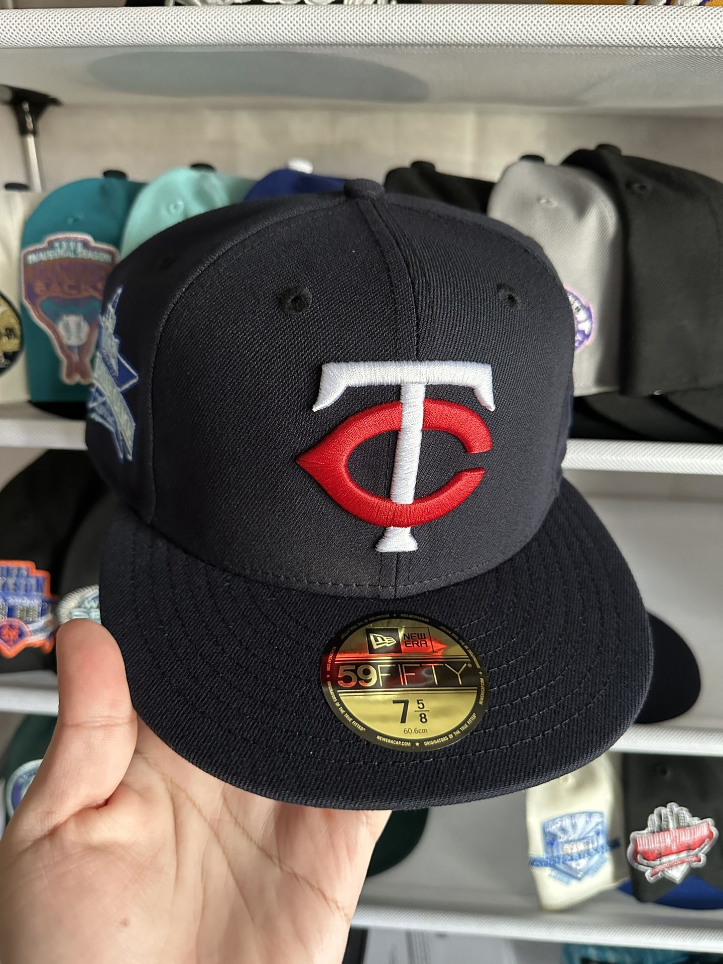 New era 59fifty minnesota twins hat club exclusive icy bottom pack brand new  7 5/8 for Sale in Hanford, CA - OfferUp