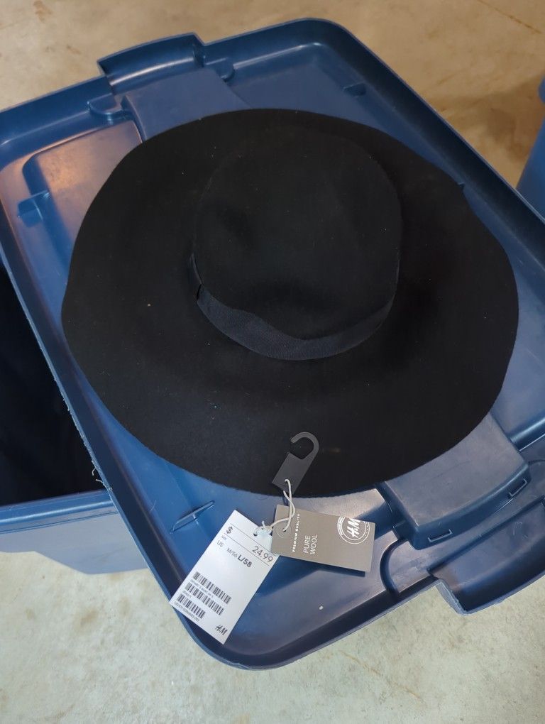 H&M Black Wool Hat New