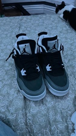 Jordan 4 Retro Fear (2024)