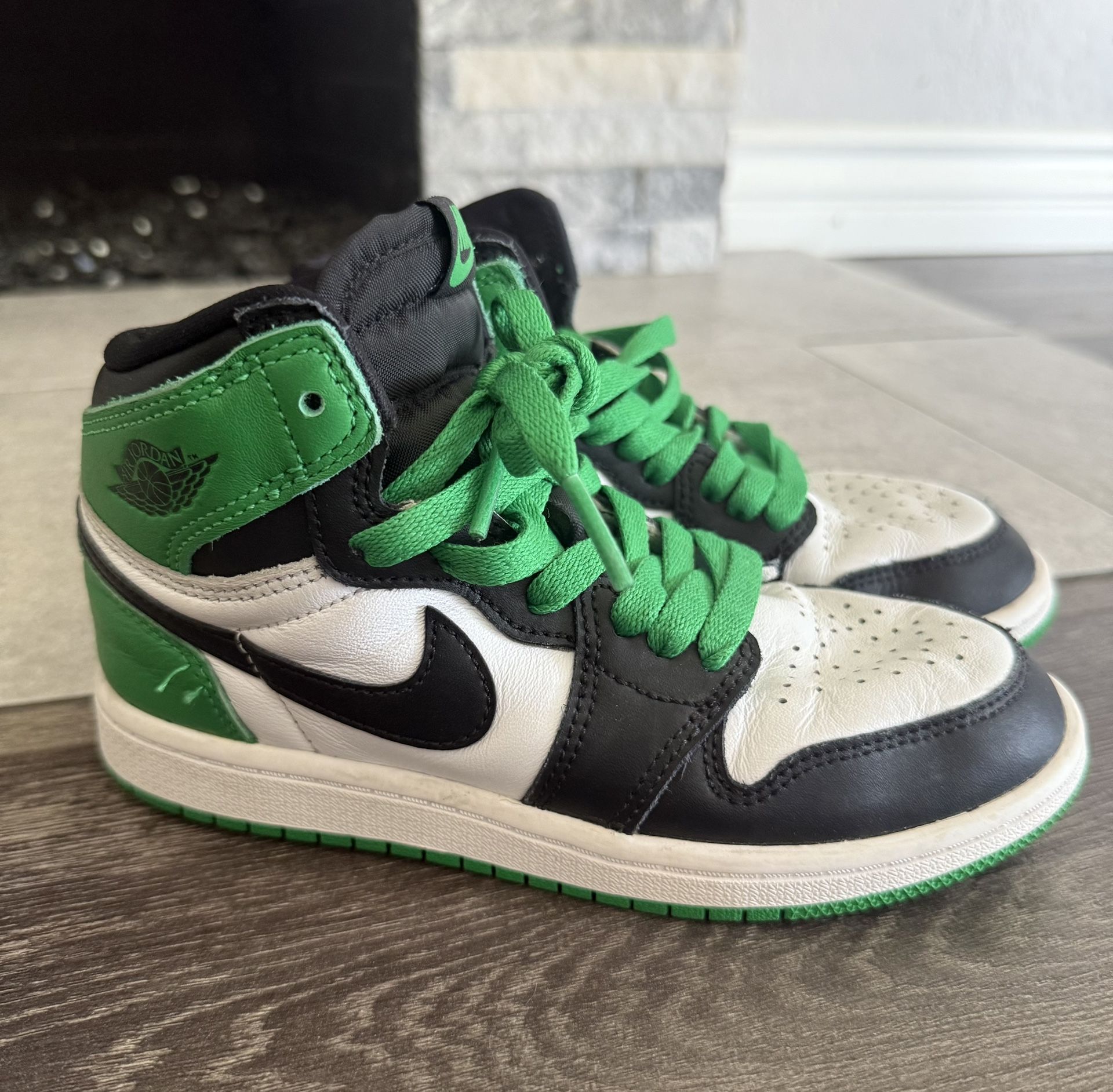 Air Jordan Shoe Size 1Y