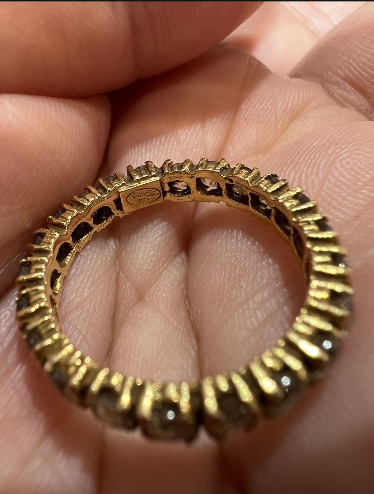 BEAUTIFUL PURE 18K YELLOW GOLD RING CZ DIAMONDS