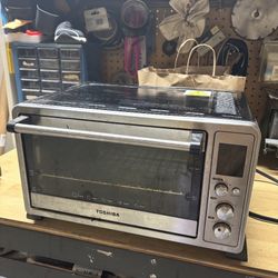 LOW PRICE MOVING- $350 RETAIL TOASTER OVEN AIR FRYER