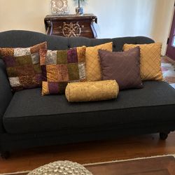 6 Count Pillow Bundle 