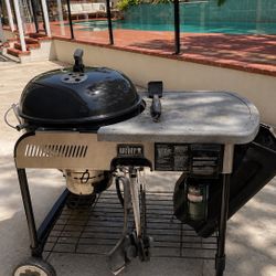 Weber 22” Performer Premium Grill - Top Rated 