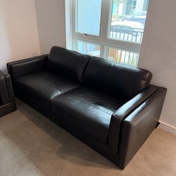 Onyx leather living room seat