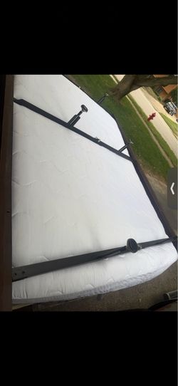 Free queen mattress bed frame and boxspring