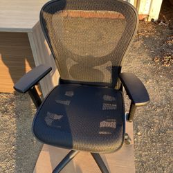 Table And Chair 2002 Gmc