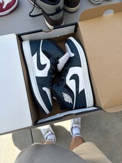 INike Air Jordan 1 Mid Armory Navy Men's 9