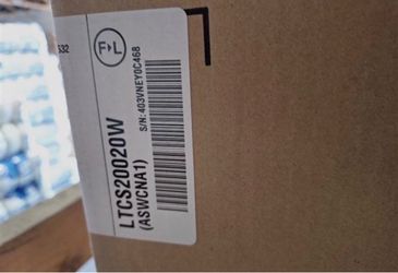 NEW - LG 20.2 Cu.ft Top-Freezer Refrigerator (White)