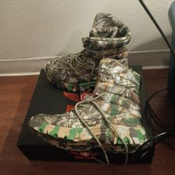 A533. Camouflage Boot