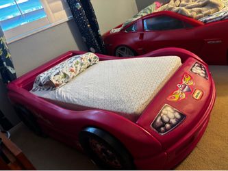 Little tikes toddler bed and mattress