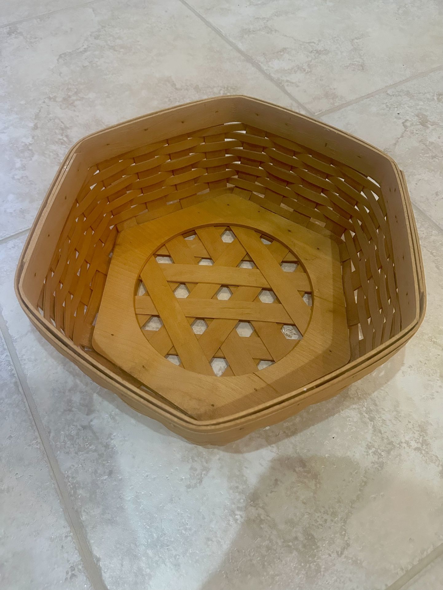 1999 Longaberger 14” Generations Basket