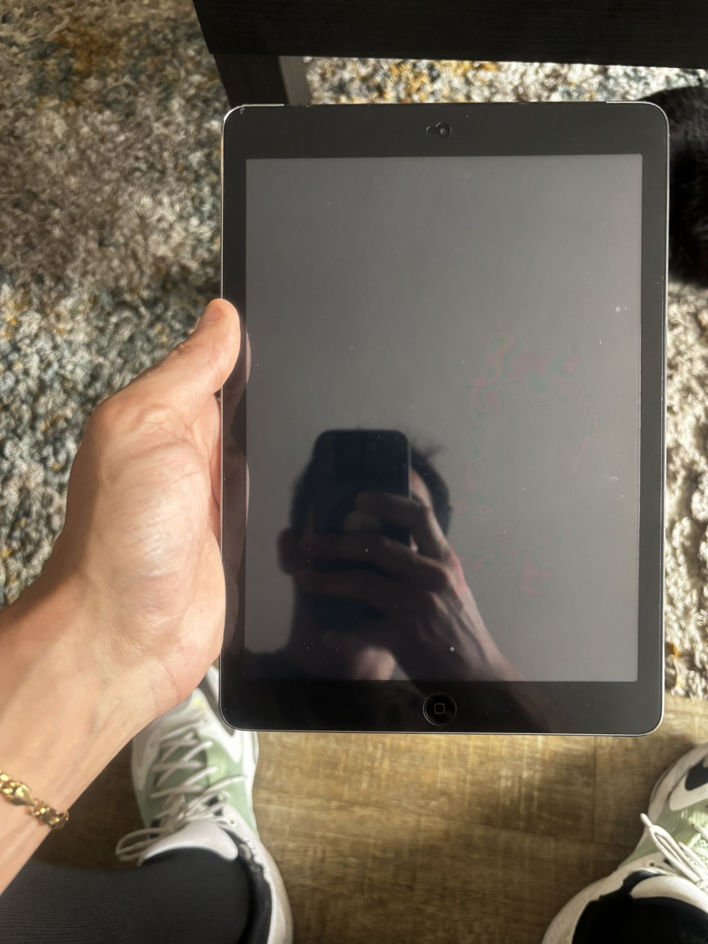 APPLE IPAD AIR
