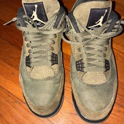 Air Jordan 4 Retro Olive Size 10.5 Men’s (no box)