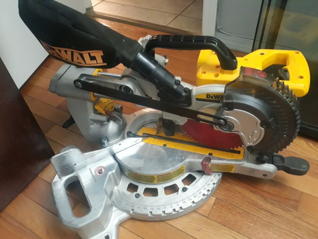 Dewalt Miter saw