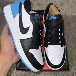 Jordan 1 Low Powder Blue Size 6.5 Y Brand New 