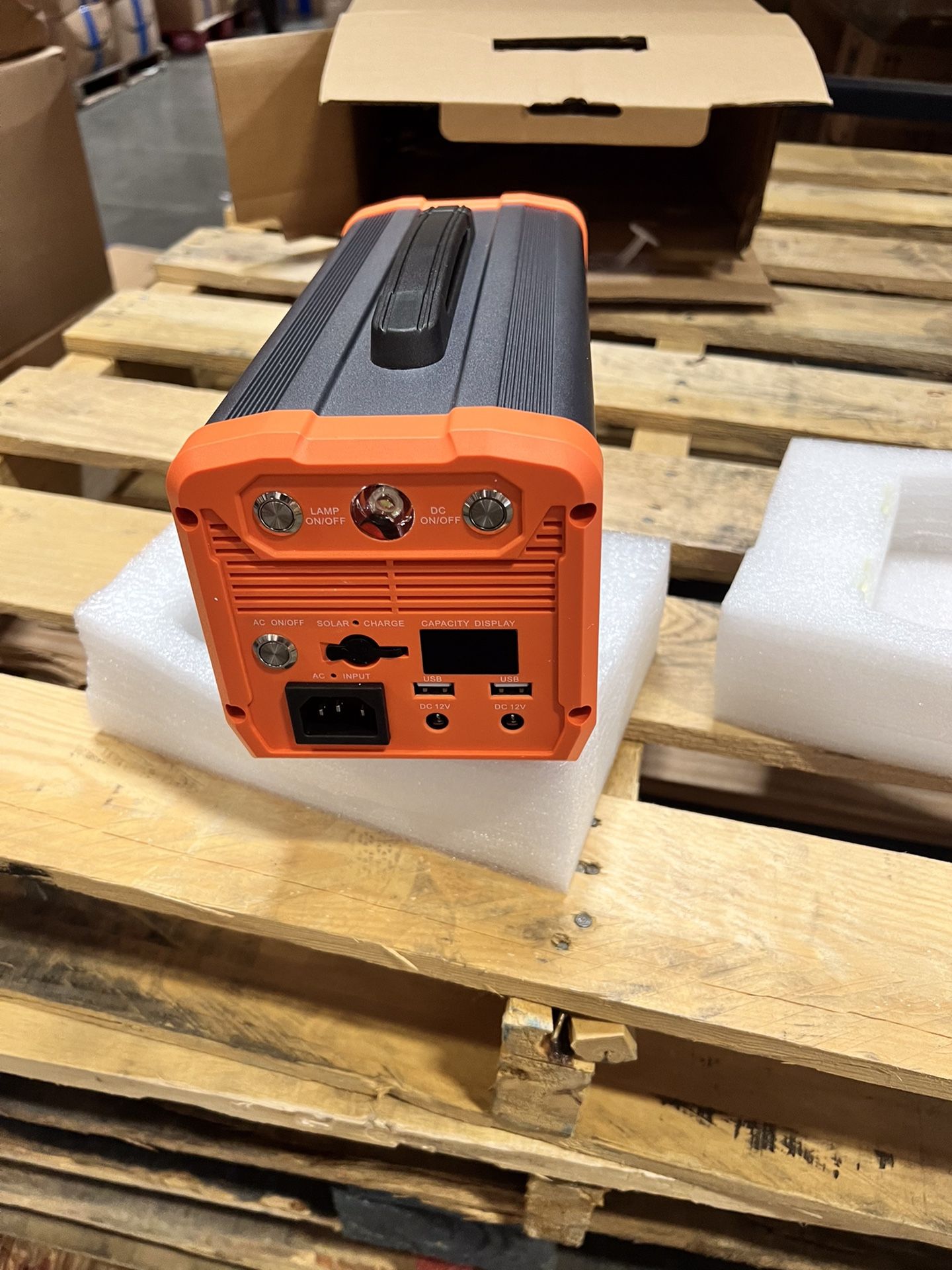 Homeyears 518Wh Portable Power Station ES-500,518Wh Outdoor Solar Generator Mobile Lithium Battery Pack with 110V/500W AC Outlet & LED Flashlight, Cle