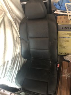 04-07 BMW 530i passenger seat