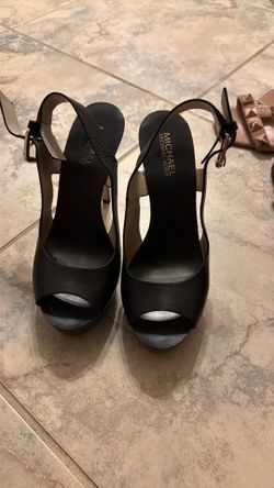 Micheal Kors leather open toe heel
