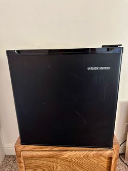 Black+Decker 1.7 Cu. Ft. Mini Fridge