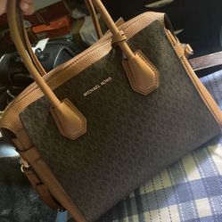 Michael Kors Hand Bag (Purse)