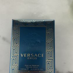 Versace Cologne 