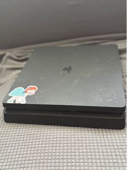 PS4 slim