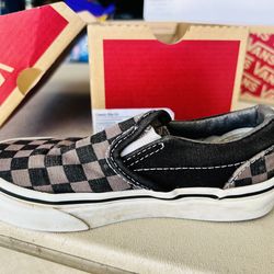 Boys Classic Slip on size 11