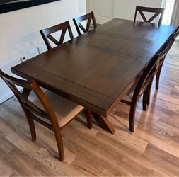Dinning table