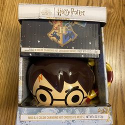 HARRY POTTER CERAMIC NOVELTY MUG 4 Color Changing Hot Chocolate Mixes. New!!