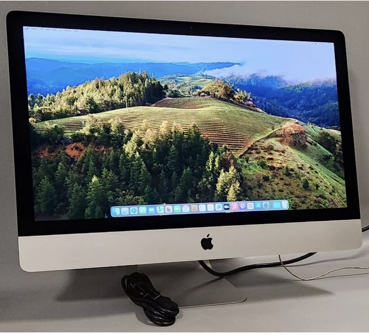 iMac 27" 2019 Retina 5K Intel i5-8500 @ 3.00 GHz 16GB RAM 1TB HDD.