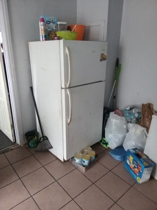 Refrigerator