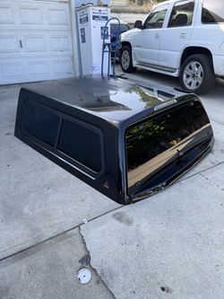 Leer 100XR 2015/2020 Ford F 150 Super Crew  5’5” 