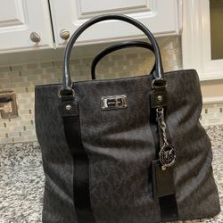 MK. Black Traveling Handbag Large Size 