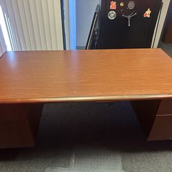 FREE OFFICE DESK