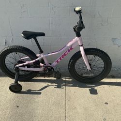 PINK TREK 16in Girls Bike