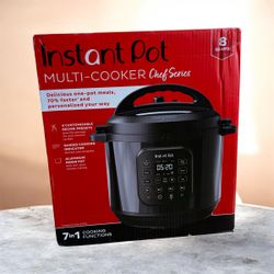 Instant Pot Chef Series 8 Qt 7-in-1 Multi-Cooker Electric Pressure Cooker Black