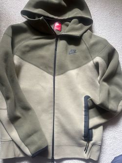 Nike tech