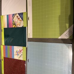 New Cricut Bundle – Mats + Cardstock (Great Value)