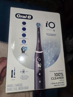 Oral B i0 Series 6 Electric Toothbrush (brand new)