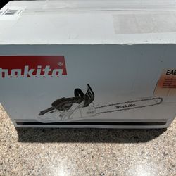 Makita Chainsaw EA6100PRGG 20 Inch 61 cc Gas Power FACTORY SEALED