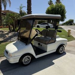 Club Car Golf Cart with Street Legal Components and High-speed Motor (25 mph)