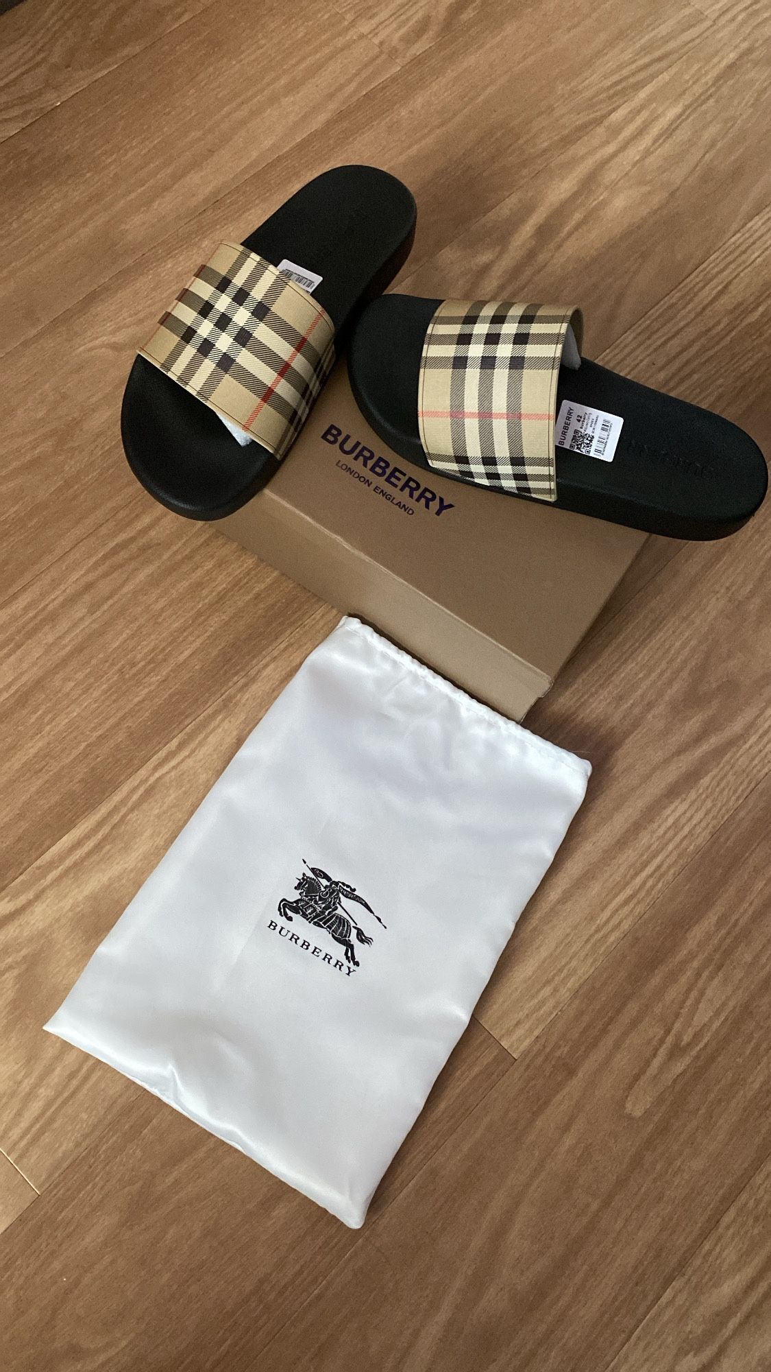 Burberry Slides 