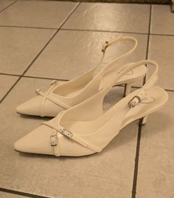 Windsor White Kitten Heels, size: 8