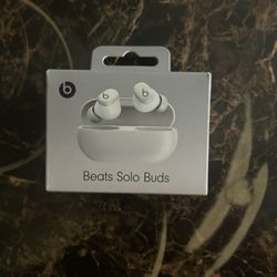 Beats Solo Buds