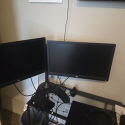Dual Monitors With Stand