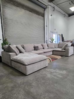 6pc Modular Sereen Couch-Free Delivery‼️